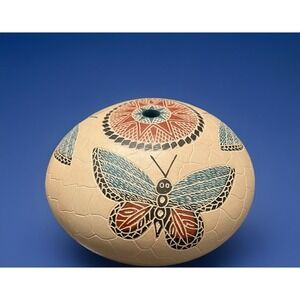 Mata Ortiz Pottery Oscar Ramirez Seed Pot Nature Butterflies Butterfly Etched